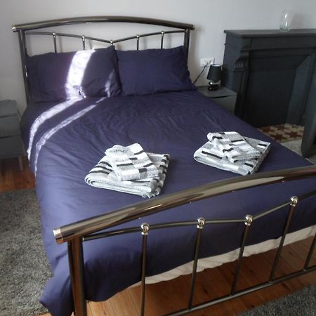 Riverside Bed And Breakfast Huelgoat Zimmer foto